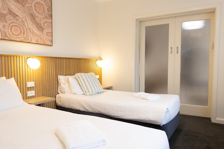 High Street Motel by null