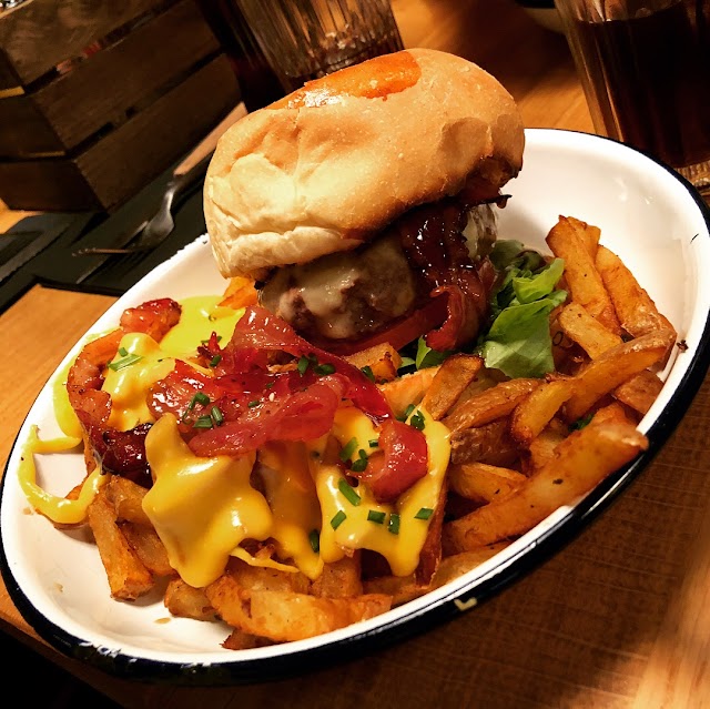 SACRÉ BURGER