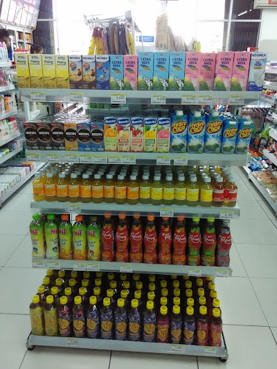 Photos of Indomaret Hos Cokroaminoto