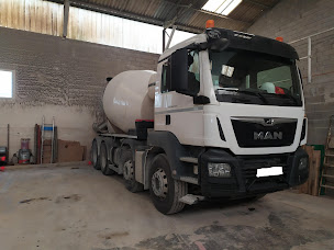 Photo n°2 de Transports Patrick Cannard SA à Dambenois (Société de transport routier)