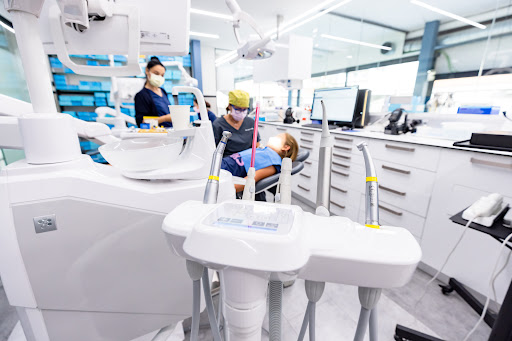 CLINICA DENTAL MARISTANY & Co.