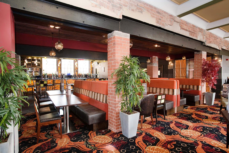 The Queens Hotel — photo