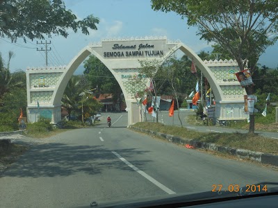 Photos of Memorial Arch To Jantho City