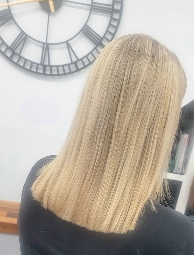 Helen Griffin Hair & Nails - Thumbnail