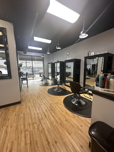 Yoliz Beauty Studio - Thumbnail
