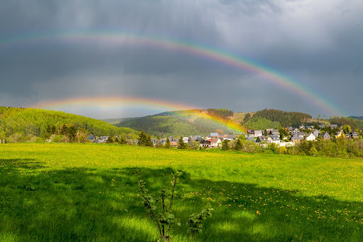 Steiniger Hügel - Visual