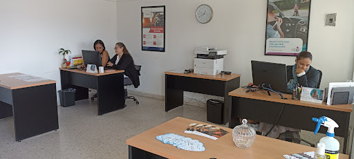 Nowo San Luis, Cabrera Ríos Agentes