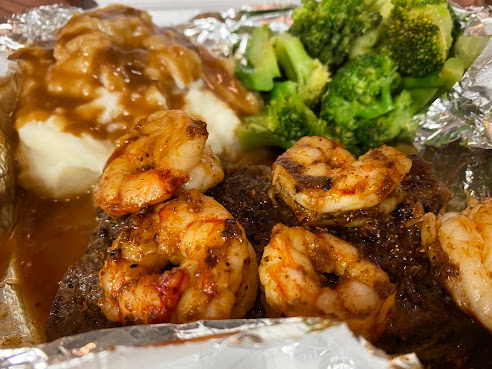 Moyo & Grill by null