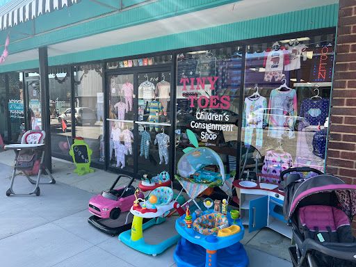Tiny Toes Consignment - Visual