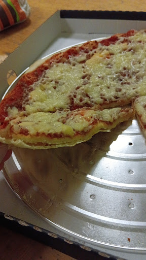Photo 2 - Pizzas au feu de bois