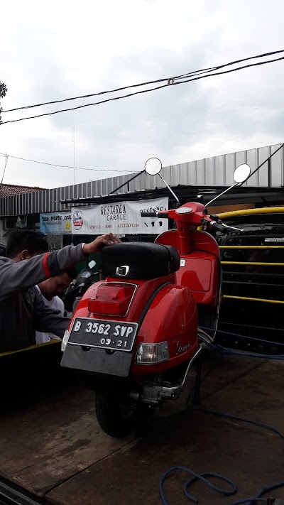 Photos of Restarea Garage