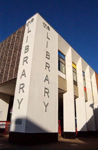 Lowestoft Library - Visual