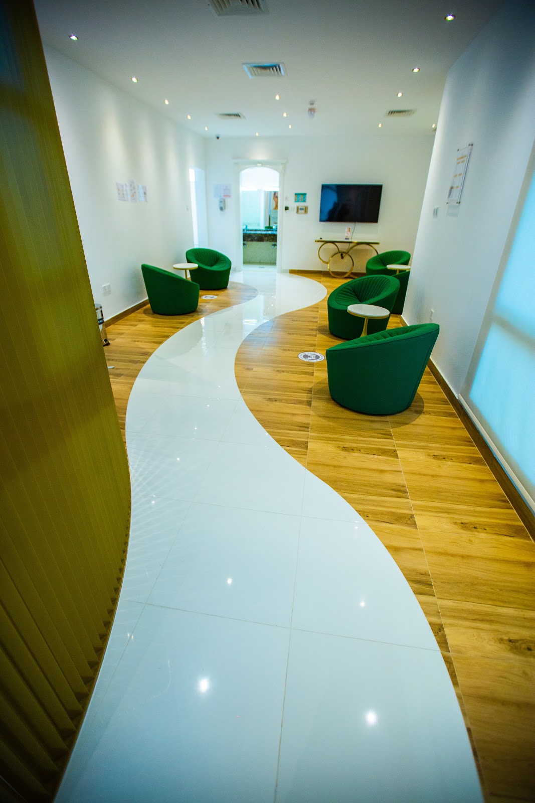 Lavish Medical Center - صورة 2