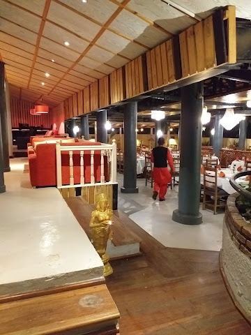 Khana Khazana Kiyovu by null