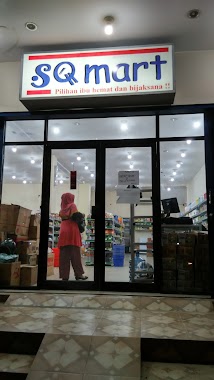 SQ Mart, Author: anak rantau