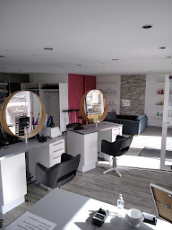 Photo n°3 de Harmonie Coiffure à Lans-en-Vercors (Salon de coiffure)