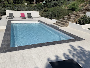 Photo n°2 de Rêve de Piscine & Spa - Alliance Piscines® & Jacuzzi® à Carquefou (Magasin de matériel pour piscines)