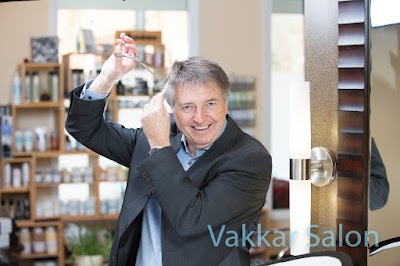 Vakkar Salon