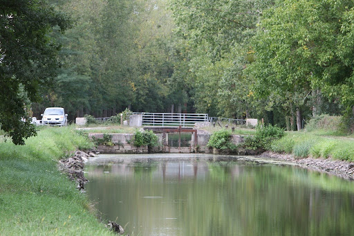GR 303 De Néris-les-Bains à Montcombroux-les-Mines (Allier) - Thumbnail