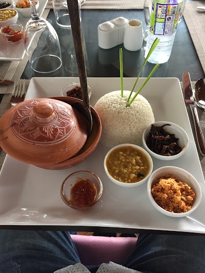 Photos of Darshana Tours - Private Driver Sri Lanka
