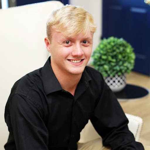 Drake Hunter, Realtor, Re/Max Concepts - Thumbnail
