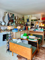 Photo n°2 de LES PENATES à Sainte-Marie-de-Ré (Magasin de canapés)