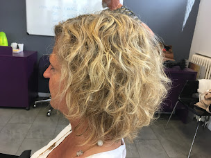 Photo n°23 de Muriel coiff' à Cérons (Salon de coiffure)