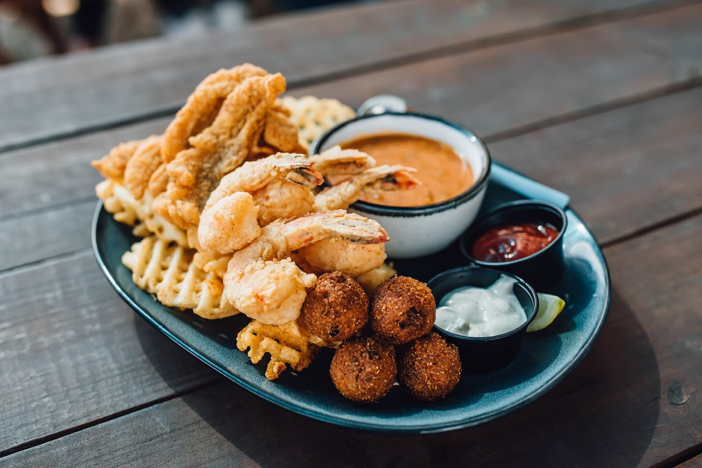 Walk-On's Sports Bistreaux - Baytown Restaurant