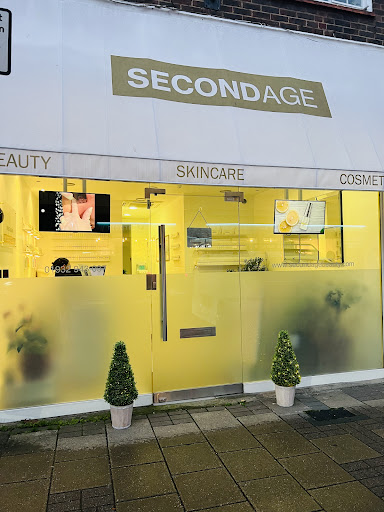 Secondage Beauty, Cobham
