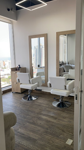 HAPPY HAIR CLINIC OBARRIO