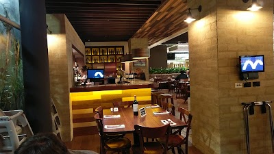 Photos of Centro Comercial Plaza Central