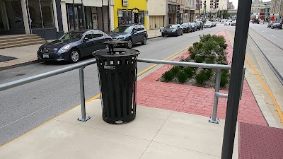 Wisconsin Avenue Southbound