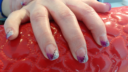Salon Le 406 - Thumbnail