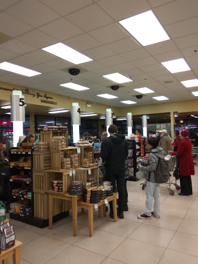 Photos of Treasure Island Foods