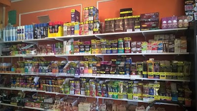 Royal Pipes and Hookahs CBD ,KRATOM & HOOKAH SHOP