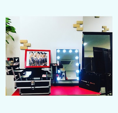 神戸エアライン・マナー学院｜8年連続 JAL ANA CA内定実績