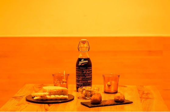 Vermutería L´Aperitiu by null