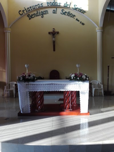 Photos of Maria Auxiliadora Church