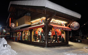 Photo n°50 de Yves Tavernier Sports LOCATION SKI MORZINE à Morzine (Grossiste en accessoires de sport)