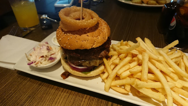 The Beeches - Restaurant