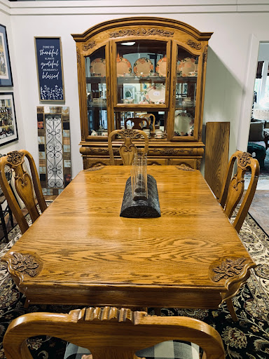Over The Moon Furniture Consignment - Thumbnail