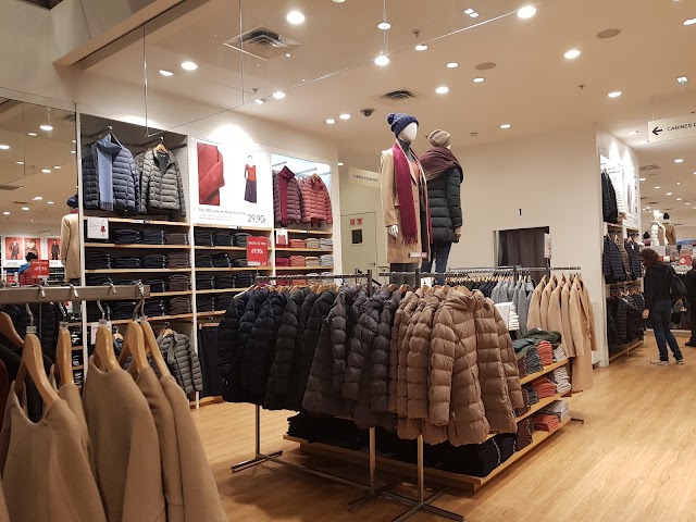 UNIQLO LA DEFENSE
