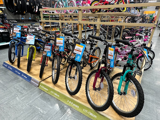Halfords - Ashbourne - Visual