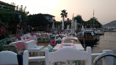 Üzüm Tatil Evi & Restaurant