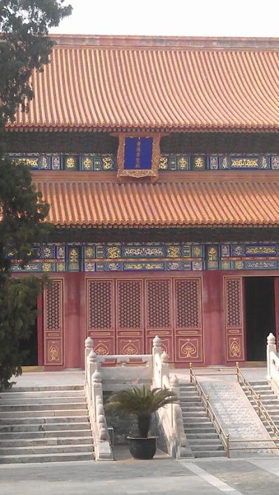 Photos of Emperors Temple of Past Dynasties