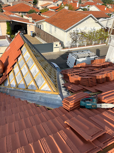 Photo de Bassin Rénovation Couvreur Peintre Arcachon à Arcachon (33120)