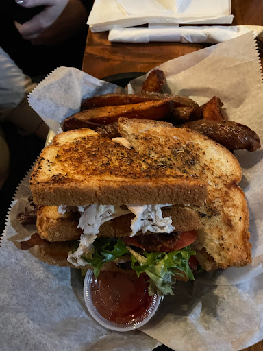 McAddy's - Visual