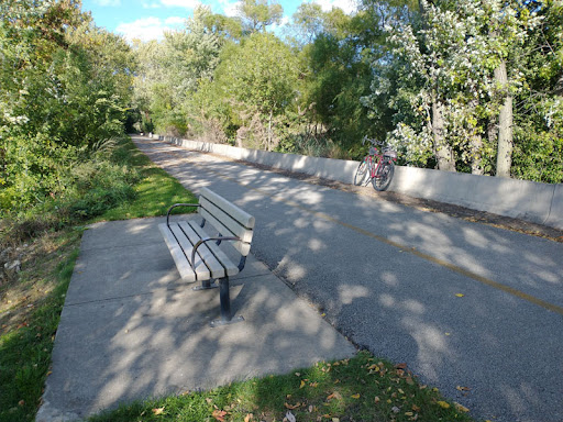 Des Plaines view with bench - Thumbnail