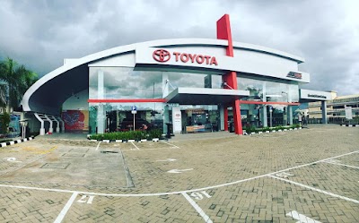Photos of Toyota Auto2000 Pontianak : Nana