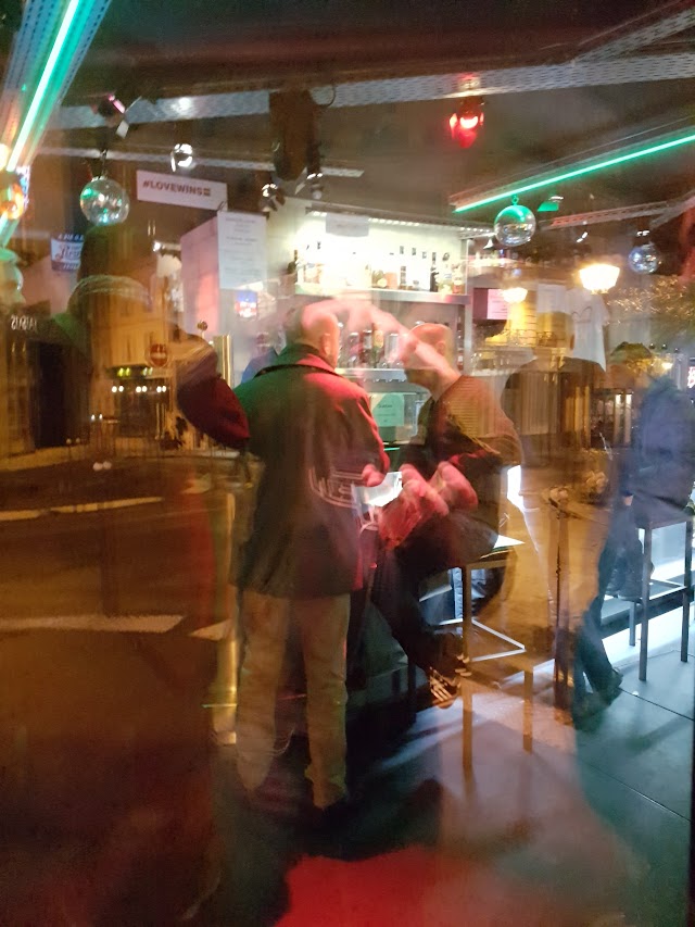 Quetzal Bar